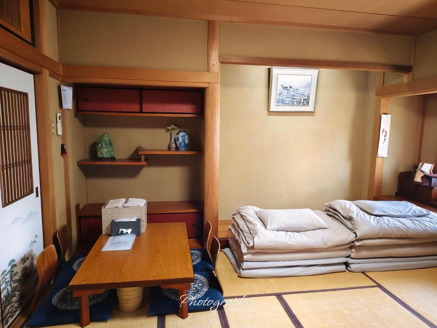 Hostel Wa *